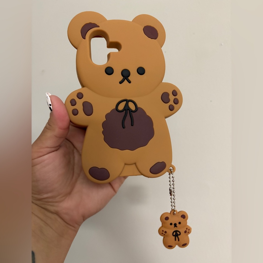 iPhone 16 Silicone Bear Case EUC